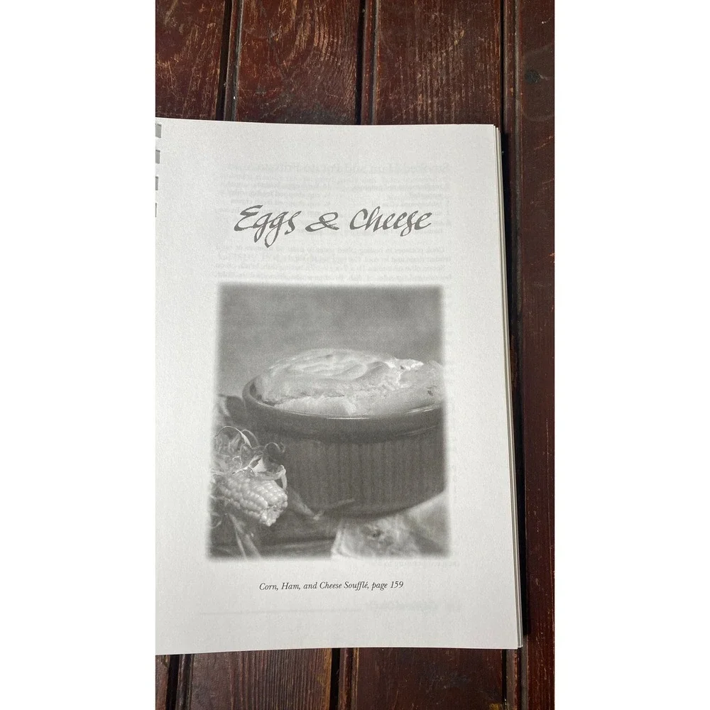 America's Best Recipes :‎ A 1999 Hometown Collection (Spiral Bound, 1999)
